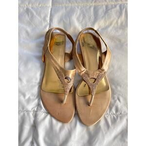 Mochi Women’s Rhinestone T-Strap Sandals Size ~7 Gold Bedazzled Flat Thong Style